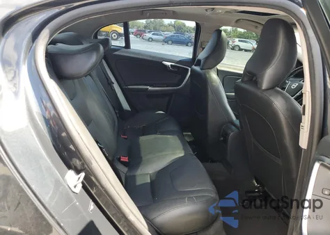 2016 Volvo S60 Premier из США, поврежденный, VIN YV126MFK0G2401547